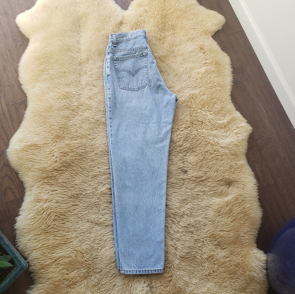 Vintage 550 High Rise Mom Jeans - Picture 5 of 8